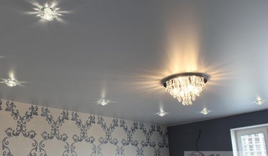 одноуровневый потолок