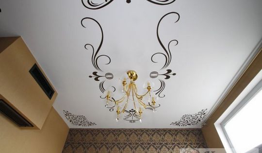 сатиновый потолок