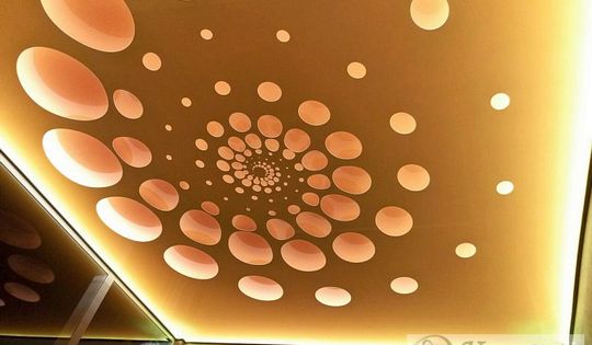 потолок в прихожую