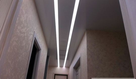 потолок в прихожую