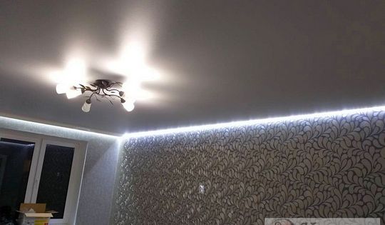 парящий потолок